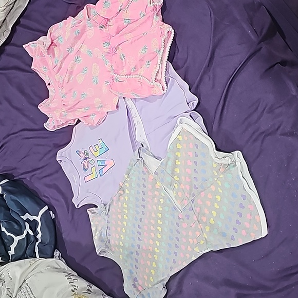 Baby Girl Pre-Owned Bundle Size 3T - Picture 2 of 8